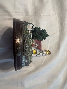 1999 Thomas Kinkade White Lighthouse Figurine with Red Roof and Green Trees